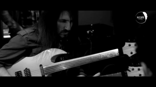 Unexpected Jam Session with RON ' Bumblefoot' THAL & RAITH MRAD смотреть онлайн