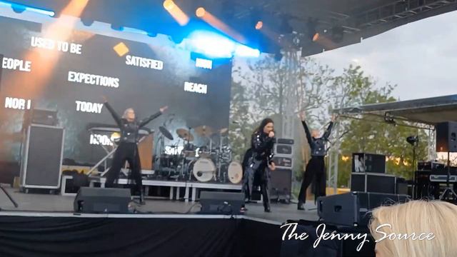 Jenny Berggren from Ace of Base "Living In Danger" live in Gyor, Hungary 2023 смотреть онлайн