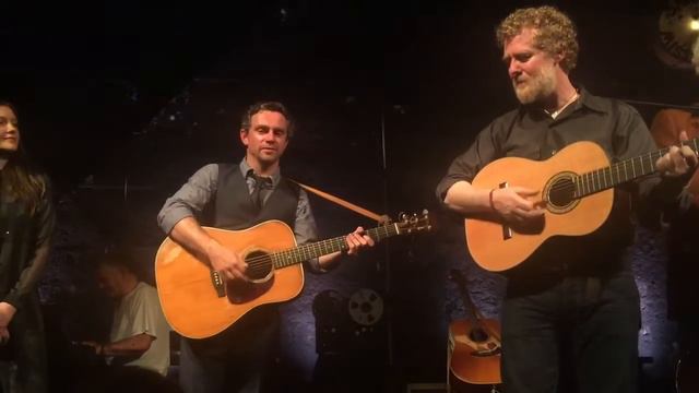 Glen Hansard - "Passing Through" (Leonard Cohen cover) - Vicar Street 2016 смотреть онлайн