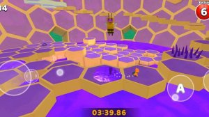 Показываю как пройти улей