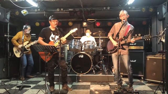 [HQ] Love The One You’re With (Stephen Stills Cover) - Front Page News смотреть онлайн