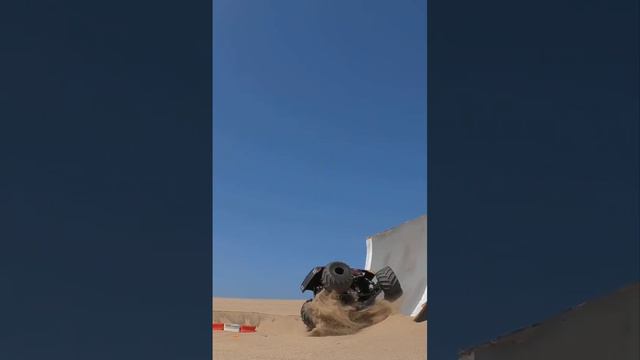 МОНСТР ТРАК смотреть онлайн