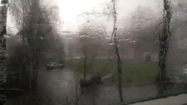 Шквал с грозой в Брянске вечером 21 апреля смотреть онлайн