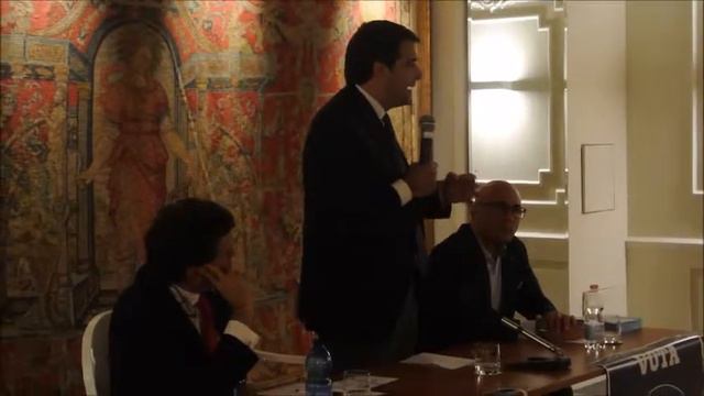 Raffaele Fitto смотреть онлайн