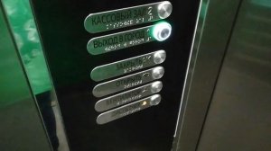 Лифт на станции метро Филатов Луг