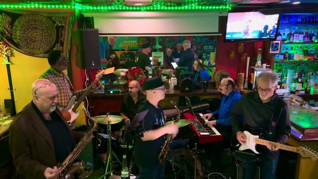 Armando’s Rhumba performed by conFUSION смотреть онлайн