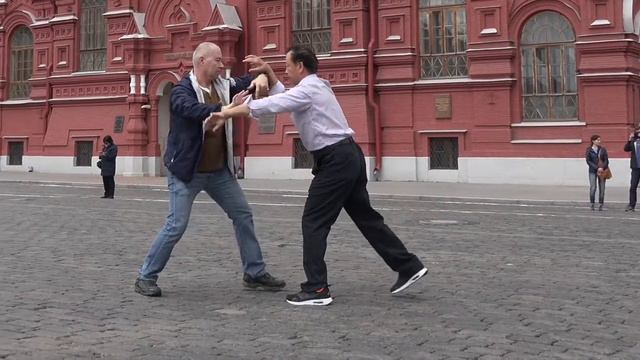 МАСТЕР ЯО ЧЕНЖУН. ШУАН ТУЙШОУ смотреть онлайн