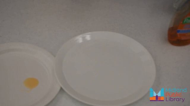 Try This At Home - Magic Pepper and Soap смотреть онлайн