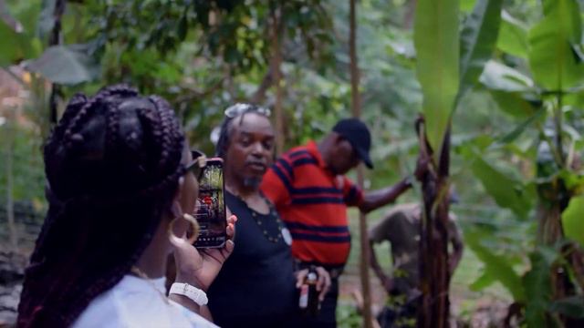 Grave digging for the late Alfred Sebert Morris смотреть онлайн