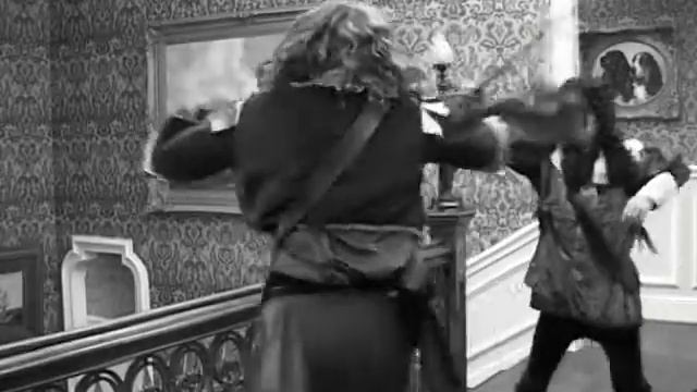 Royal Rascal - John Nichol and Lorraine Kemp смотреть онлайн