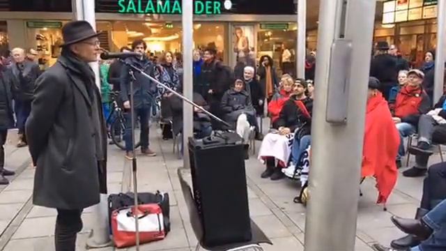 Arme nicht aus der Stadt drängen - Teil 1 von 3: Luigi Pantisano & Andreas Mayer-Brennenstuhl смотреть онлайн