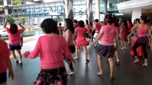 GUERE GUERE - Line Dance ( Daniel Trepat (NL) & Wolfgang Marten (DE)