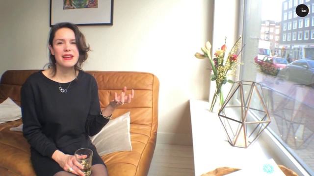 Lian komt binnen bij Dolores смотреть онлайн