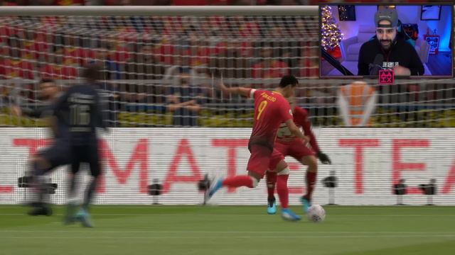 OMG I PACKED KENNY DALGLISH!!! FIFA 20 Ultimate Team Road To Glory #53 смотреть онлайн