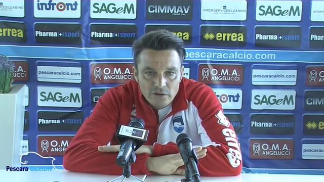 Ripresa allenamenti - mister Massimo Oddo смотреть онлайн