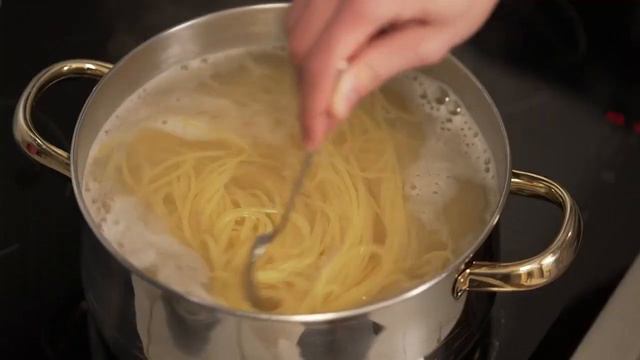 Slaytiiina a rodičia (BEZ SERVÍTKY) смотреть онлайн