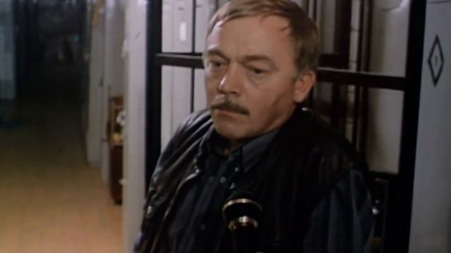 Něžná revoluce (Listopad 1989) - rozhovor s Karlem Krylem смотреть онлайн