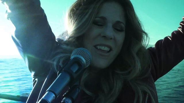 Rita Wilson "Along For The Ride" смотреть онлайн
