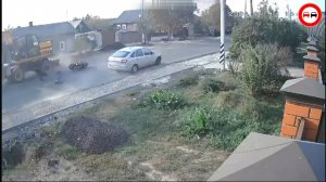 Ошарашивающие аварии и ДТП с участием мотоциклистов и байкеров. Погоня за мотоциклистом с наркотой.