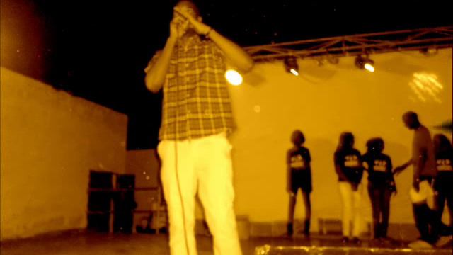 dou fall ......(LOU BON MA FOOTE) смотреть онлайн