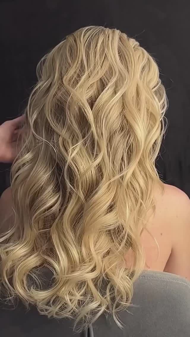 Простые текстурные локоны #прическа #укладка #волосы #локоны