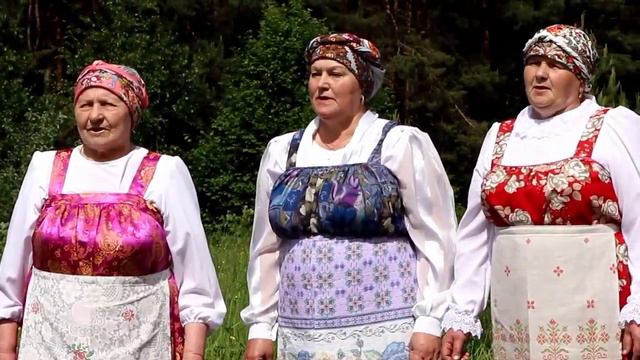 «Между гор, между карпатских». Народный фольклорный ансамбль «Ручейки». Другая обработка. смотреть онлайн