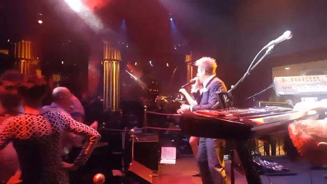 Zowie Bowie at Cleopatra's Barge! смотреть онлайн