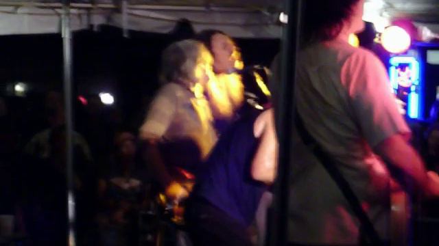 Brian Johnson & Cliff Williams-Sarasota, FL.-You Shook Me All Night Long смотреть онлайн