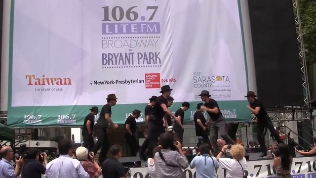 Zach Braff, Nick Cordero Bullets Over Broadway смотреть онлайн