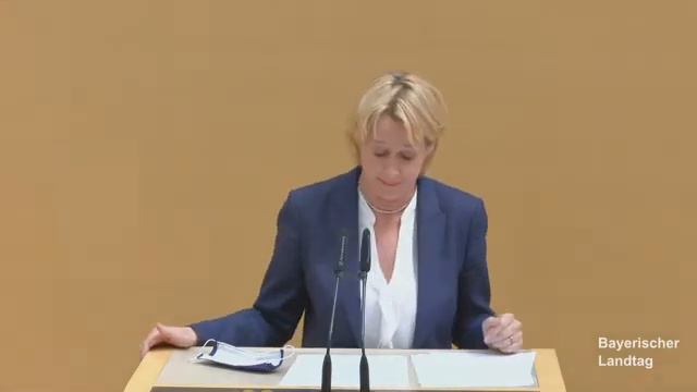 Martina Fehlner MdL spricht im Bayerischen Landtag zum neuen Medienstaatsvertrag смотреть онлайн