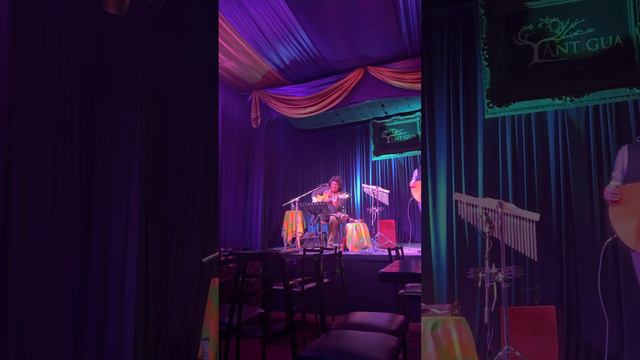 Brazos de sol - César Aragón - Antigua Bodega de Papel - Tijuana смотреть онлайн