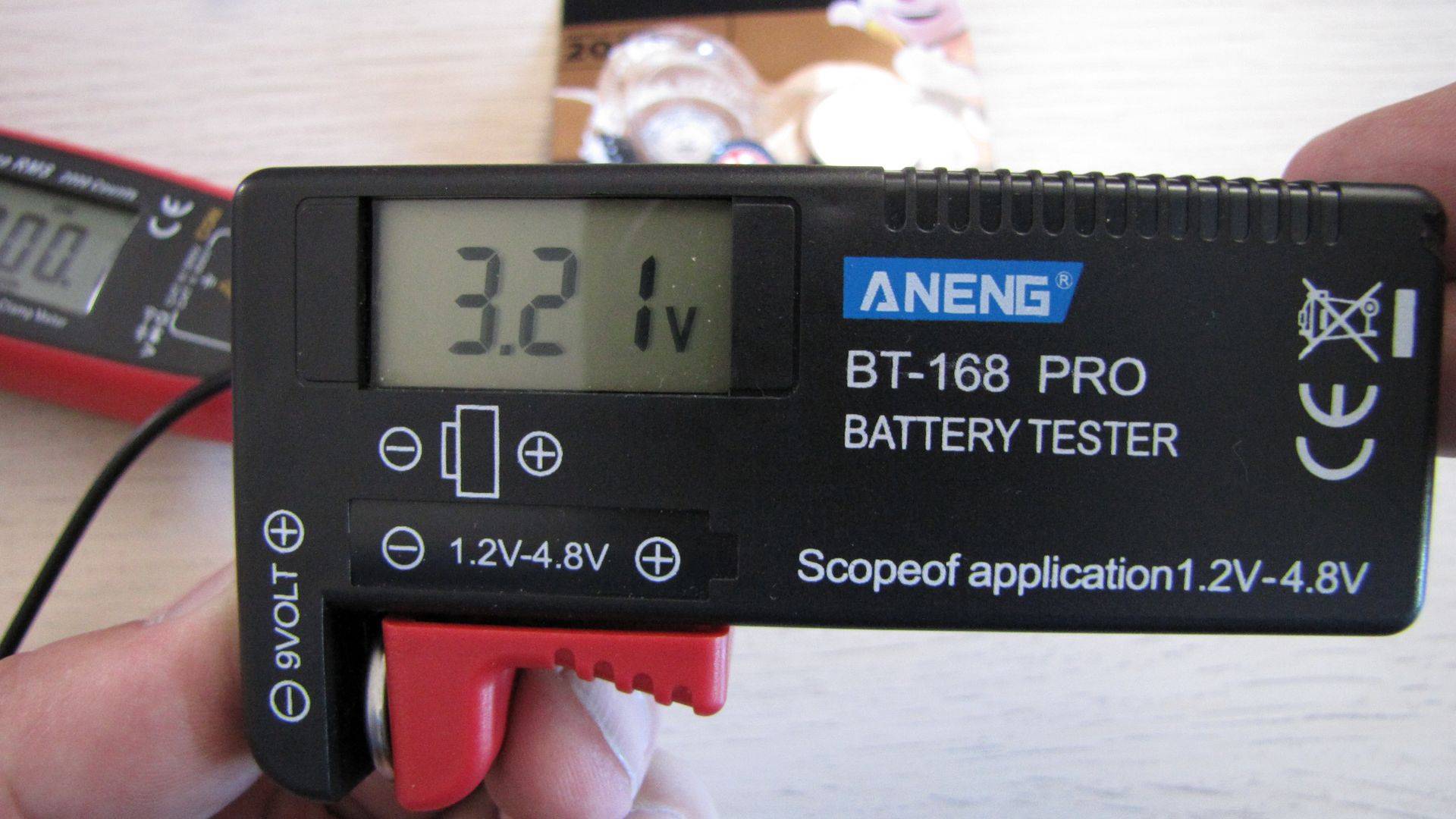Тестер батареек Aneng BT-168 PRO смотреть онлайн