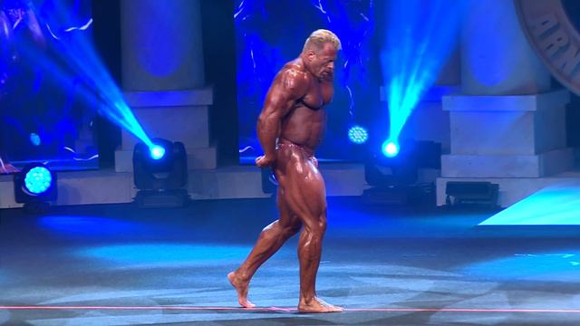 Dennis Wolf 2018 Arnold Classic Posing Routine смотреть онлайн