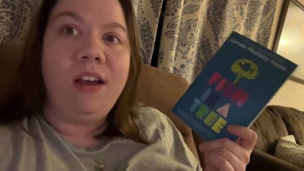 WEEKEND READING VLOG - cleaning and lots of reading!