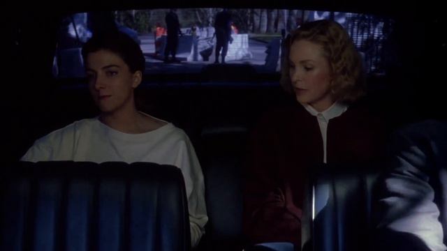 Victoria Tennant as Aunt Lydia смотреть онлайн