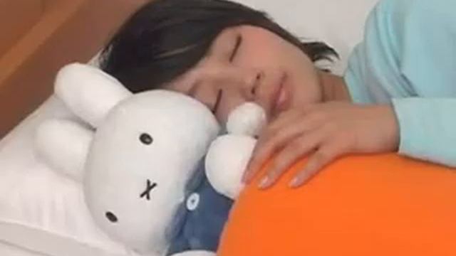 Horikita Maki - Natchan & Miffy CM смотреть онлайн