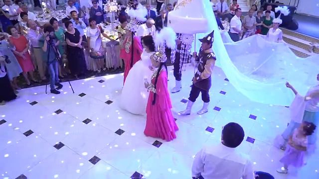 ҚЫЗ ҰЗАТУ 2018 АЛМАТЫ НОМЕР-1 ШОУ ----- ЖАЗИРА ШОУ +7 701 080 91 91 смотреть онлайн