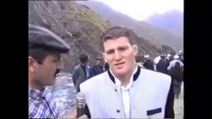 Курамагомед Курамагомедов в селе Арчиб Чародинский Район 1998 год.