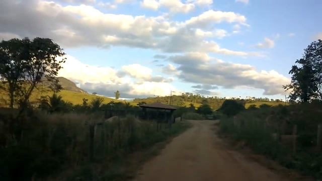 Saindo do sitio da Seriema para Resplendor MG. смотреть онлайн