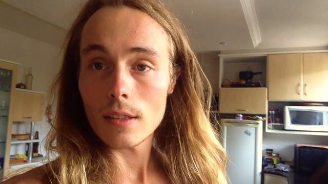 IS THE RAW VEGAN MOVEMENT DEAD!? смотреть онлайн