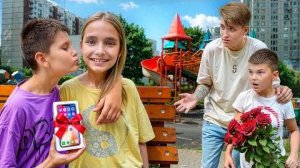 (макс ващенко)ПАЦАНЫ ПОДРАЛИСЬ ИЗ ЗА МОЕЙ СЕСТРЫ. ОНА ВСТРЕЧАЛАСЬ СРАЗУ С ДВУМЯ ПАРНЯМИ И СПАЛИЛАСЬ