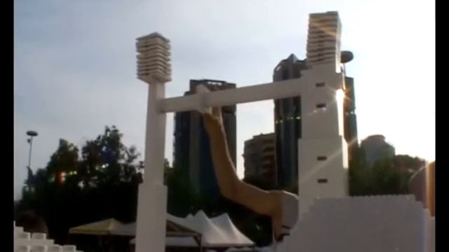 The negotiation project by Anri Sala - documentation of The collectivity project. смотреть онлайн