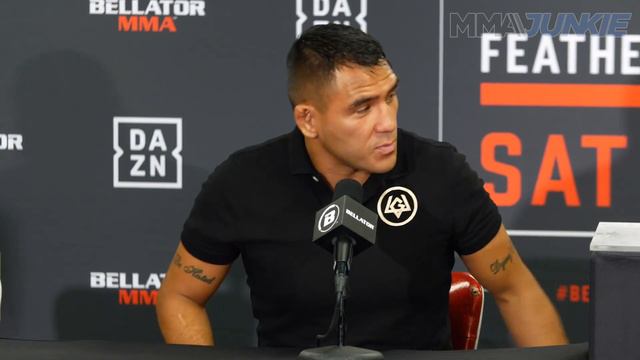 Emmanuel Sanchez, Daniel Weichel talk upcoming match, face off for media present смотреть онлайн
