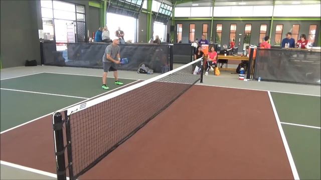 2016 10 21 ChickenNPickle MD 3 0 Final Hencken Najjar vs Jeff Lauridsen Paul Coe смотреть онлайн