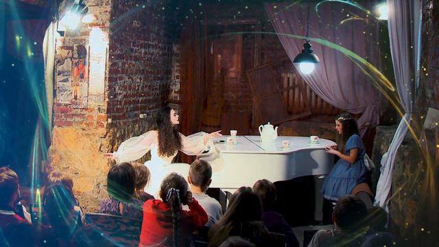Alice In Wonderland Trailer
