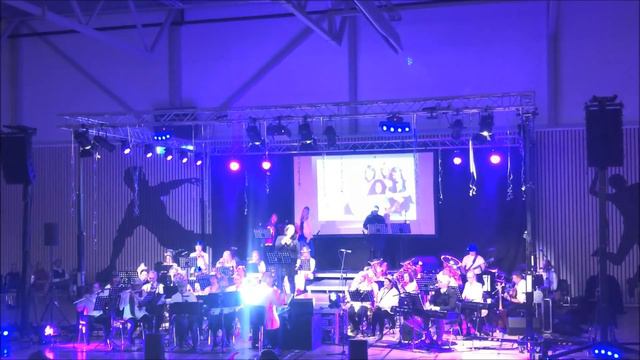 Dønnahorn m/venner presenterer Abba-musikk смотреть онлайн