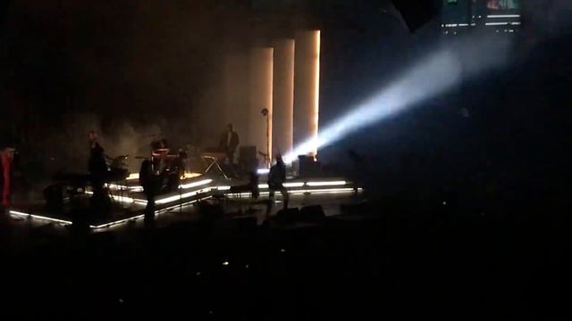 Matt Helders Gone Wild Arctic Monkeys - Brianstorm (LIVE @ Pacific Coliseum Vancouver 10/25/18) смотреть онлайн