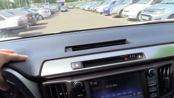 КОМПАКТНЫЙ ЯПОНСКИЙ КРОССОВЕР 2017 ТОЙОТА РАВ 4