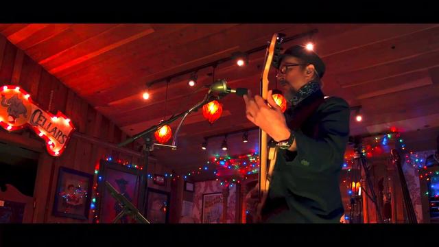 primus damn blue collared tweakers and laquer head alive from pachyderm station смотреть онлайн