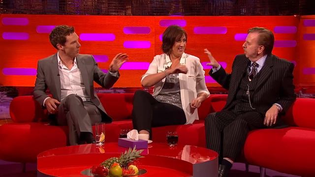 Benedict Cumberbatch Can't Say 'Penguin' - The Graham Norton Show смотреть онлайн